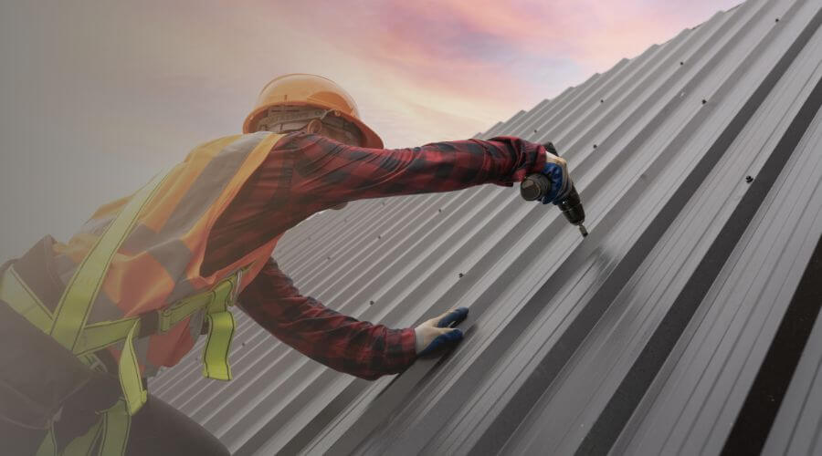 Professional gutter cleaning in Hinsdale, MT